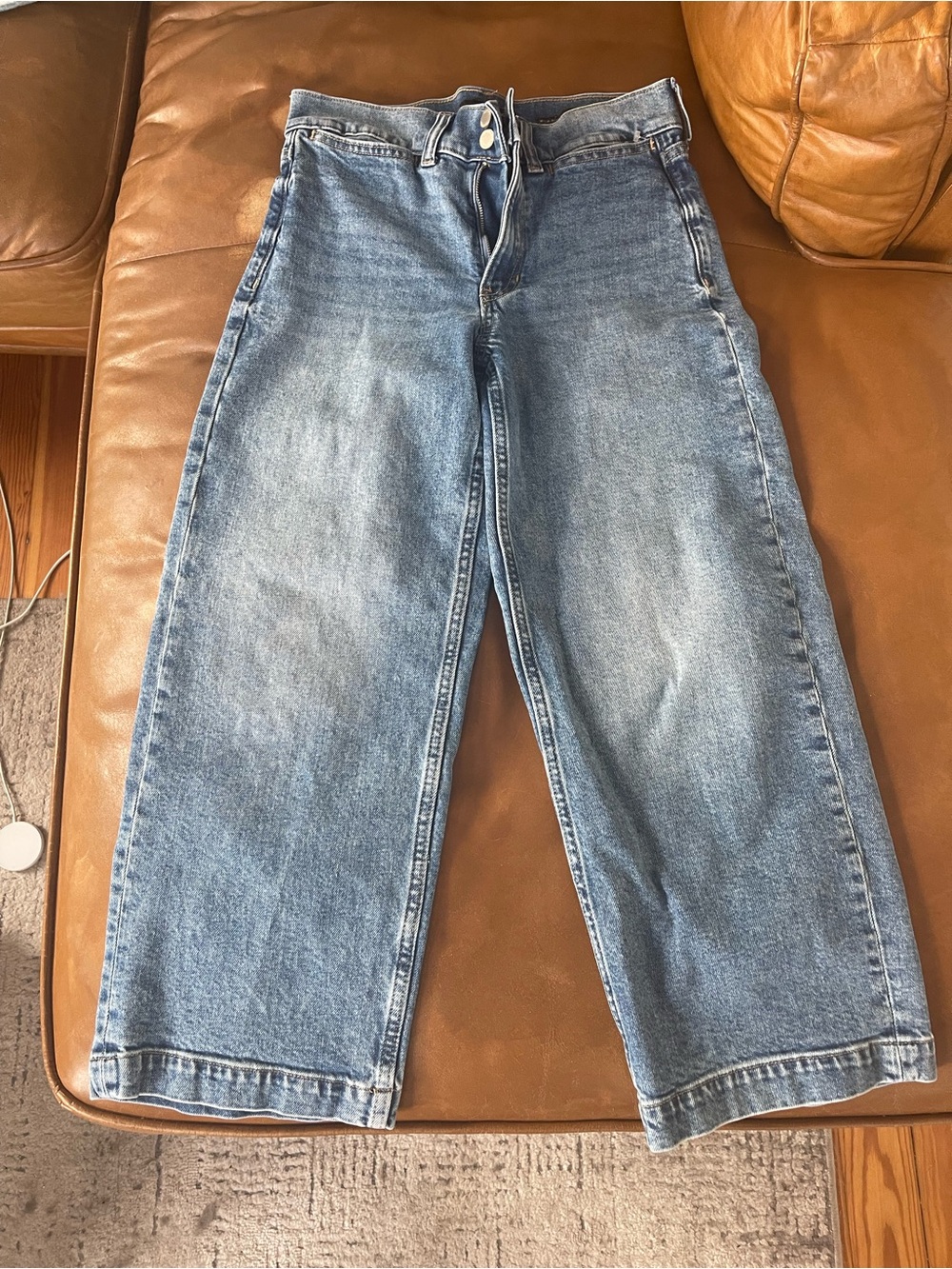 Banana Republic Light Blue Relaxed Women’s Jeans - Wide leg cropped